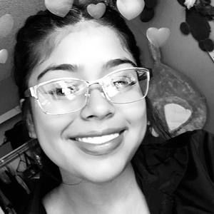 Meet your Posher, Krystal